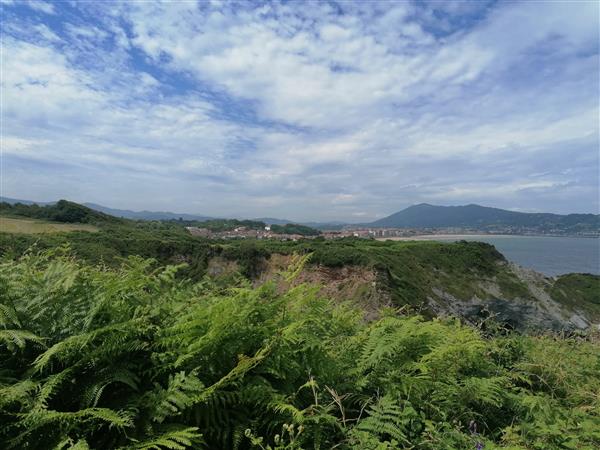 Vue sur la montagne basque