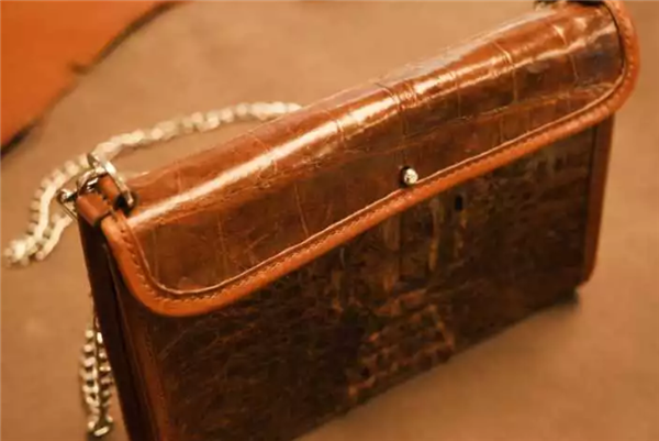 via iruski 5 maroquinerie hendaye